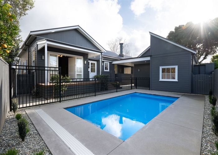  at 134 River Road, Hamilton East, Hamilton