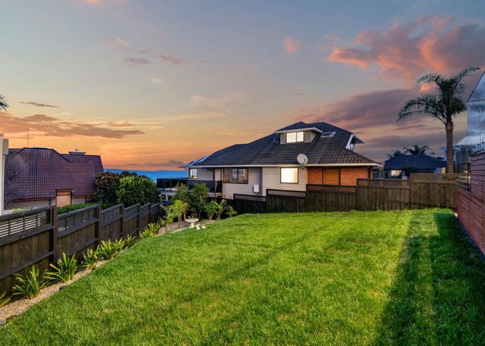 at 31 Churchill Road, Murrays Bay, North Shore City, Auckland