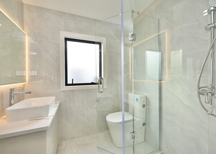  at 79 Flat Bush Road, Clover Park, Auckland