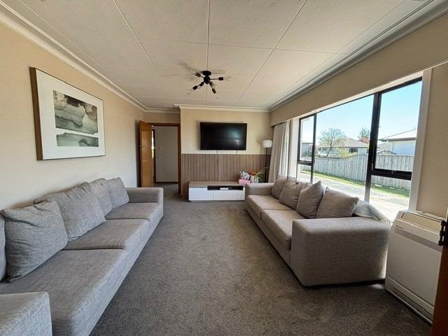  at 33 Kowhai Avenue, Hargest, Invercargill, Southland