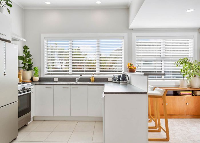  at 1/16 Avondale Road, Avondale, Auckland