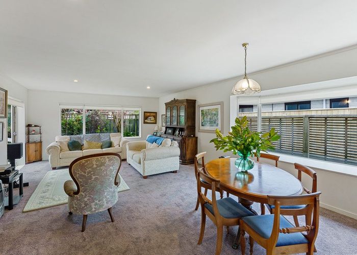  at 31 Rosebank Avenue, Kelvin Grove, Palmerston North