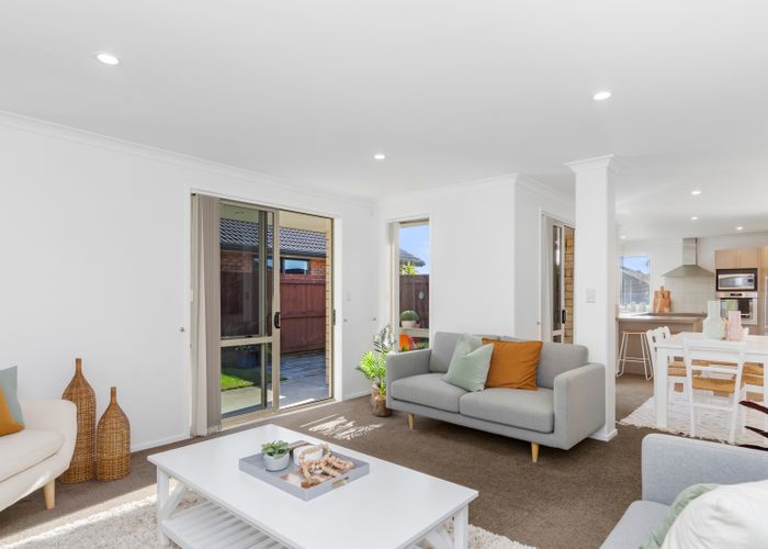  at 33 Seabreeze Place, Papamoa Beach, Papamoa