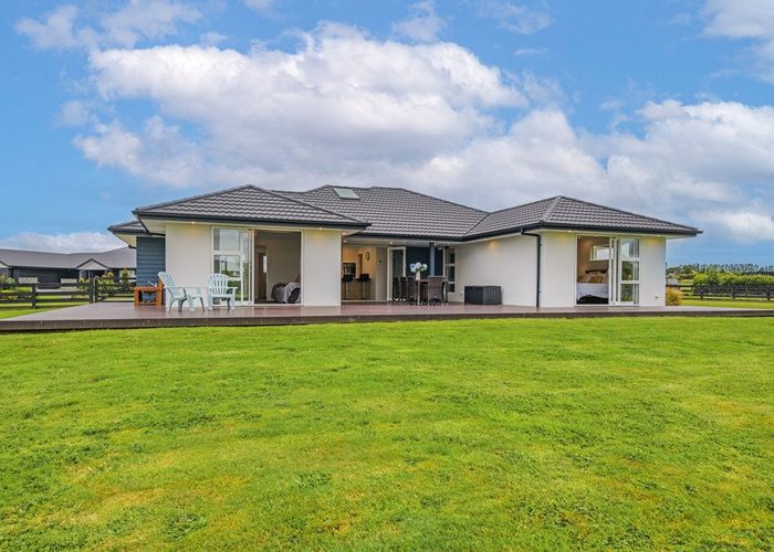  at 61 Hartwell Drive, Kelvin Grove, Palmerston North