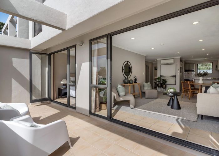  at 1/5 Monte Cassino Place, Birkenhead, North Shore City, Auckland