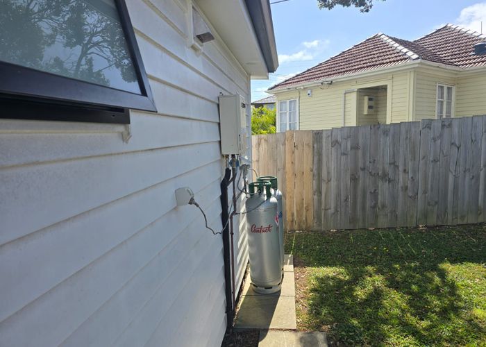  at 10B Whitmore Road, Mount Roskill, Auckland City, Auckland