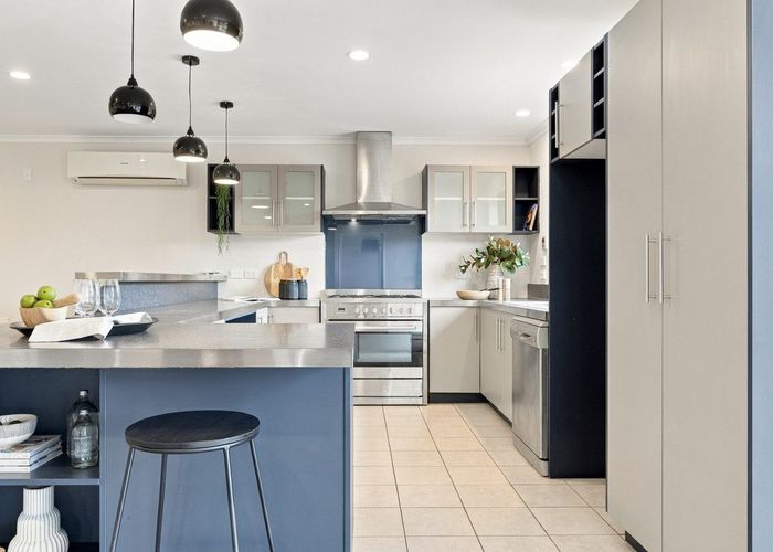  at 21 Sorrento Place, Kelvin Grove, Palmerston North, Manawatu / Whanganui