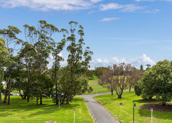  at 5B/21 George Street, Newmarket, Auckland