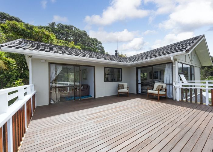  at 24 Seaview Road, Piha, Waitakere City, Auckland
