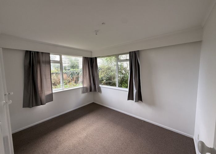  at 2 Stanley Road, Glenfield, North Shore City, Auckland