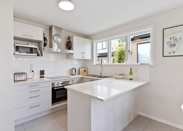  at 11 Parfitt Street, Mount Roskill, Auckland City, Auckland
