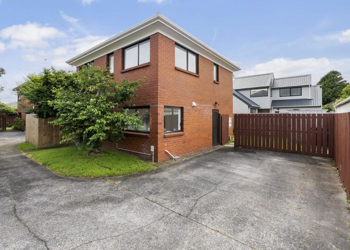  at 2/100 Marua Road, Ellerslie, Auckland City, Auckland