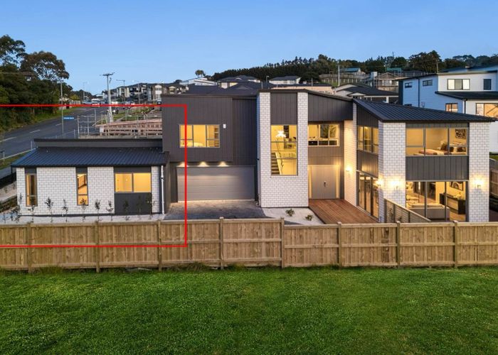  at 9 Christian Road, Swanson, Auckland