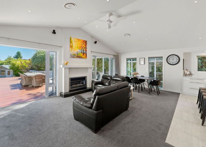  at 13 Heron Grove, Richmond