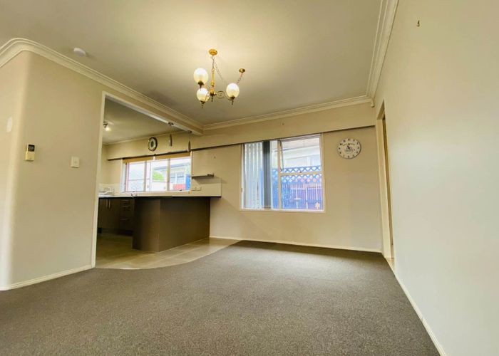  at 4 Lakeside Drive, Pahurehure, Papakura