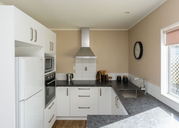  at 2/1400 Woodstock Avenue, Mayfair, Hastings, Hawke's Bay