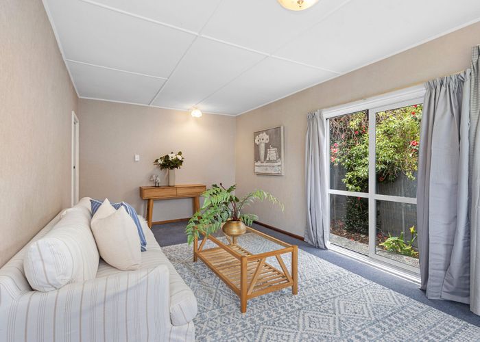 at 3 Sealy Place, Bryndwr, Christchurch