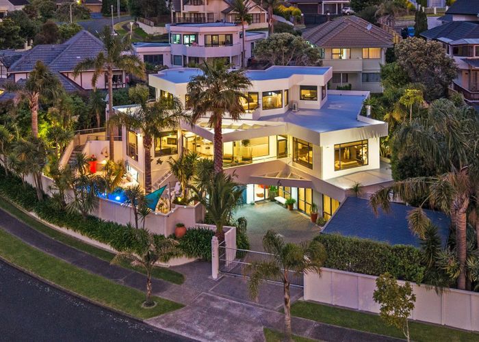 at 6 Ribbonwood Crescent, Goodwood Heights, Auckland