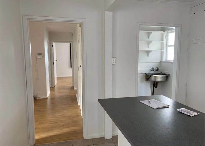  at 14 Stewart Avenue, Panmure, Auckland City, Auckland
