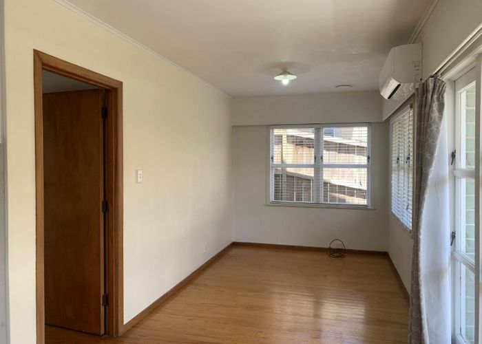  at 2/7 Parker Avenue, New Lynn, Waitakere City, Auckland