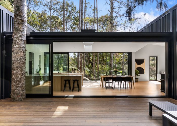  at 294 Konini Road, Titirangi, Waitakere City, Auckland