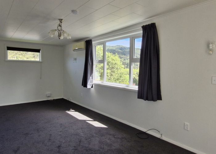  at 40 Parenga Street, Wainuiomata, Lower Hutt, Wellington