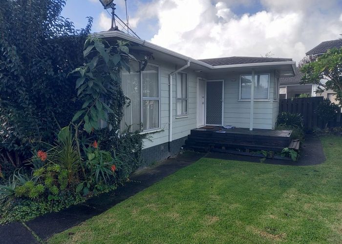  at Massey, Waitakere City, Auckland