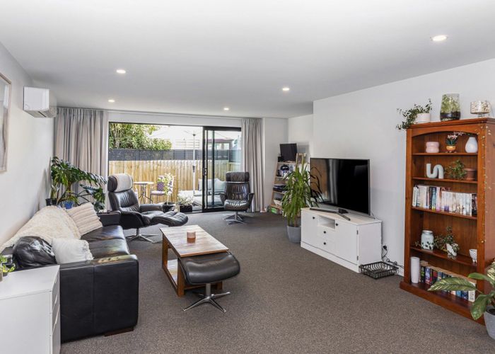  at 2/38 Wildberry Street, Woolston, Christchurch City, Canterbury