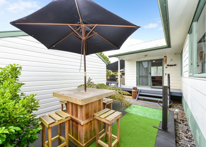  at 205 Tuhikaramea Road, Dinsdale, Hamilton