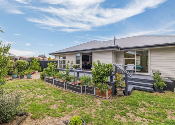  at 10 Cowper Place, Avondale, Christchurch City, Canterbury