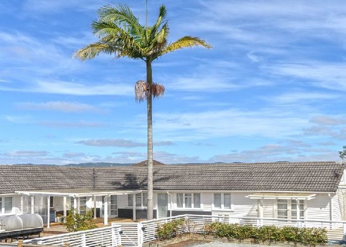  at 52 Don Buck Road, Massey, Waitakere City, Auckland