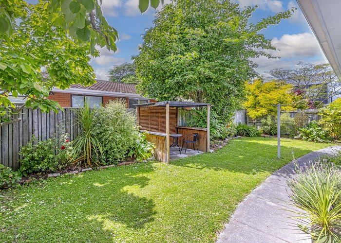  at 2/50 Selwyn Street, Somerfield, Christchurch