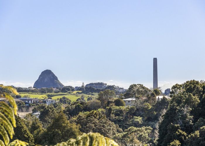  at 9A Manukaka Heights, Hurdon, New Plymouth, Taranaki