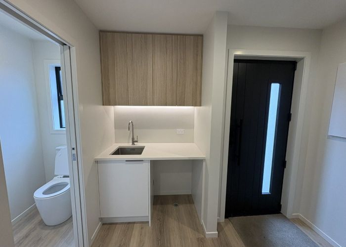  at 4/37 Sladden Street, Naenae, Lower Hutt, Wellington