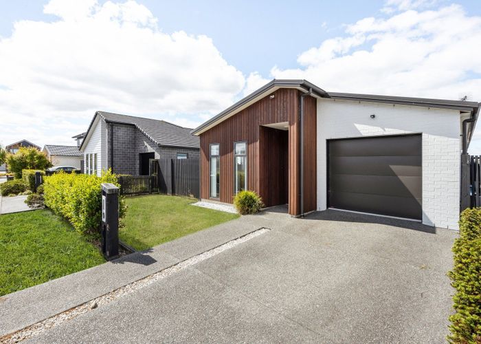  at 34 Probert Crescent, Chartwell, Hamilton