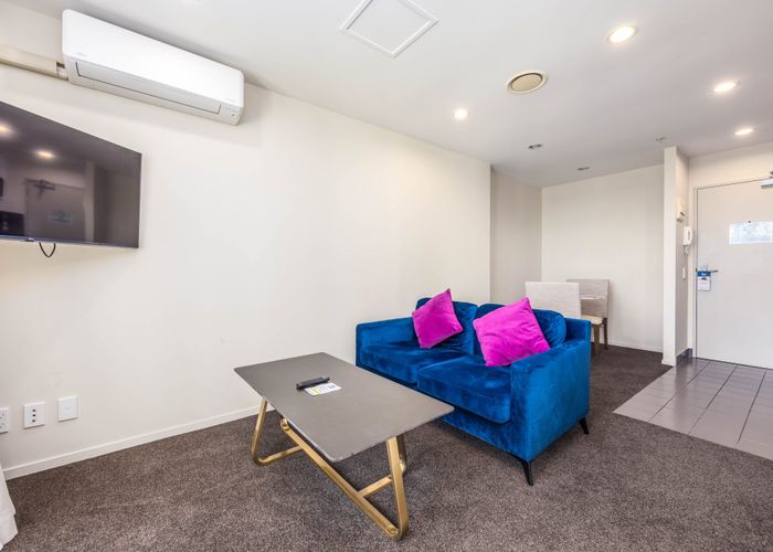  at 410/17 Amersham Way, Manukau, Manukau City, Auckland
