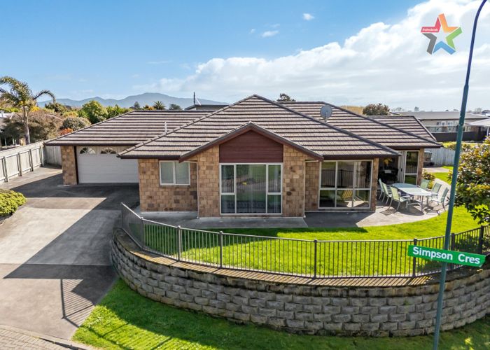  at 27 Simpson Crescent, Raumati Beach, Paraparaumu