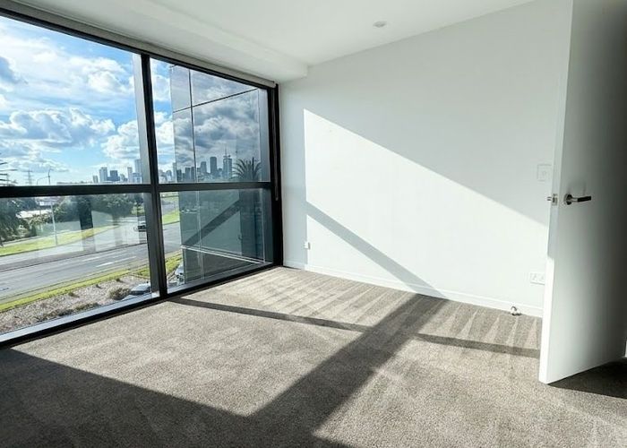  at 310/8 Lakewood Court, Manukau, Manukau City, Auckland