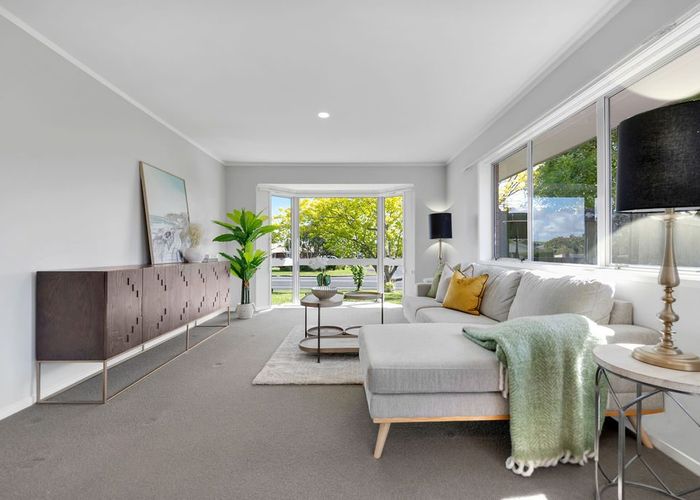  at 33 Golfland Drive, Golflands, Auckland