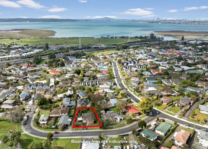  at 3 Porter Avenue, Te Atatu South, Waitakere City, Auckland
