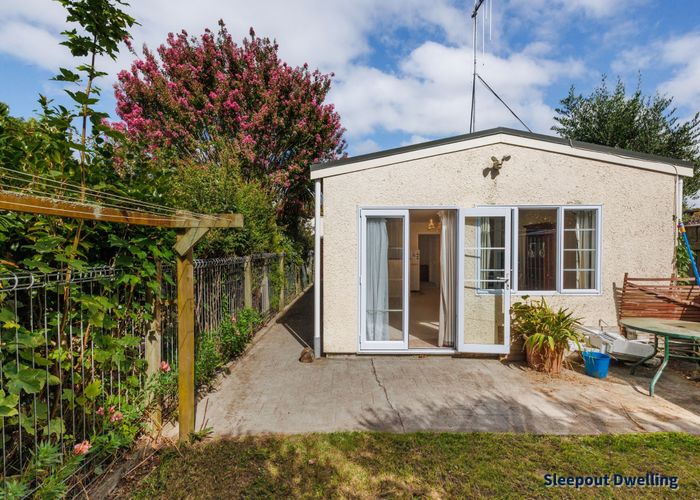  at 25 Ake Ake Avenue, Hokowhitu, Palmerston North, Manawatu / Whanganui