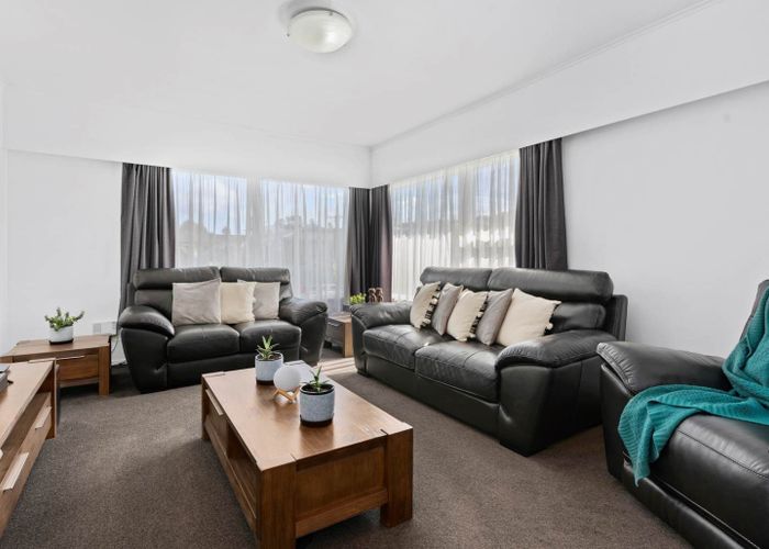  at 1/771 Beach Road, Browns Bay, Auckland