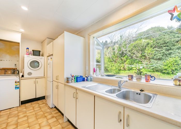  at 37 Peel Place, Wainuiomata, Lower Hutt