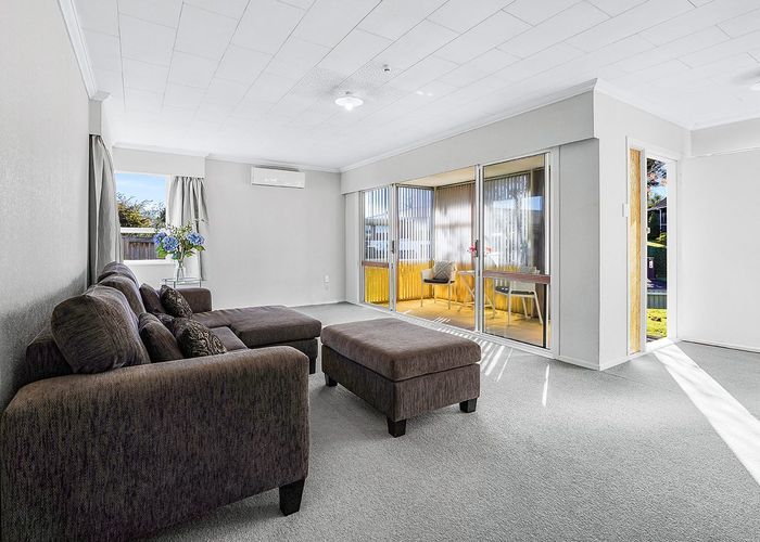  at 61 Morrow Avenue, St Andrews, Hamilton
