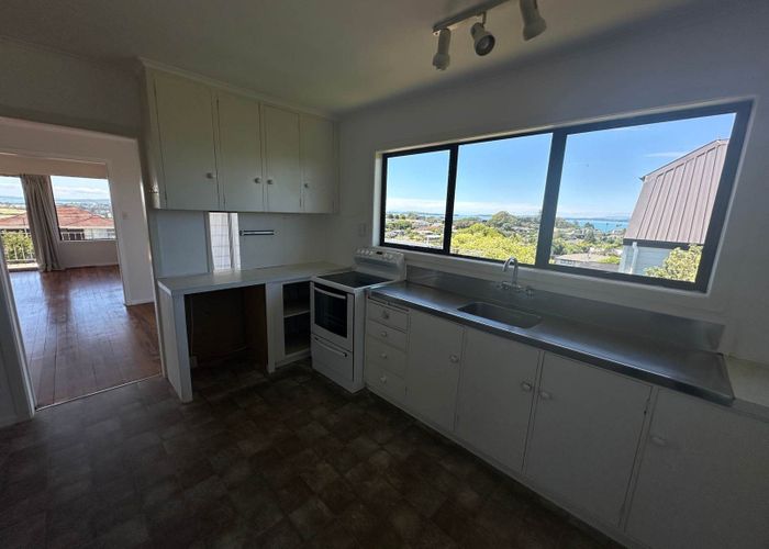  at 12 Copperfield Terrace, Mellons Bay, Manukau City, Auckland