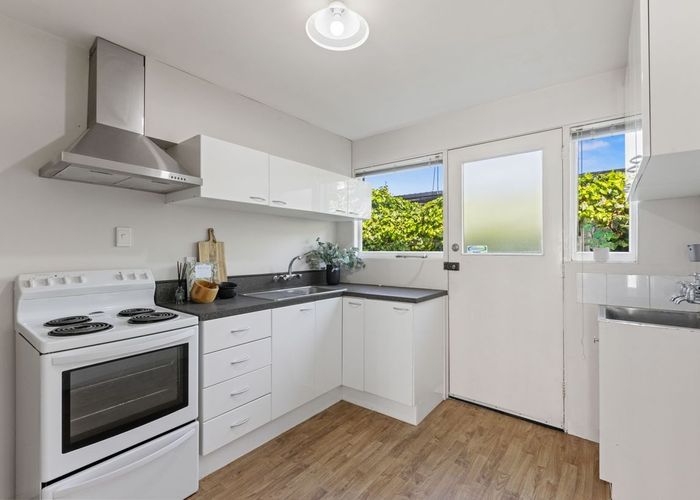  at 2/121A Papanui Road, Merivale, Christchurch City, Canterbury