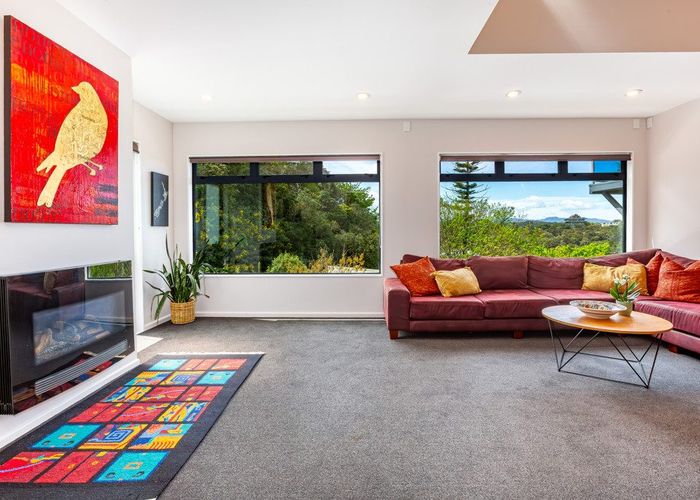  at 15 Bank Road, Northland, Wellington, Wellington
