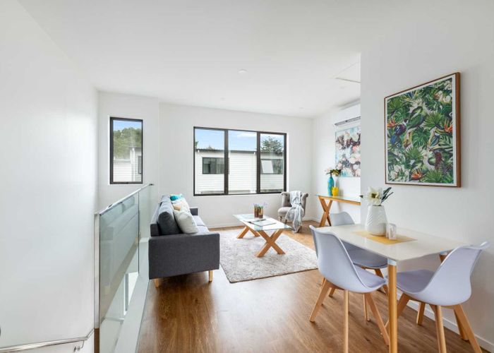  at 2D Cadiz Place, Red Hill, Papakura, Auckland