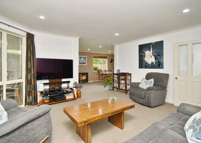  at 26B Paget Drive, Woodend, Woodend