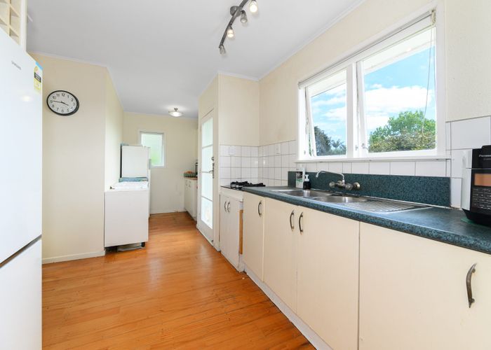  at 30 Seon Place, Birkdale, Auckland